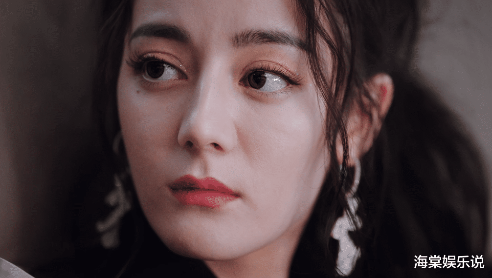 陈冠希|美人迟暮？热巴的颜值咋塌成这样，《荣耀》十级滤镜难掩脸上的沟