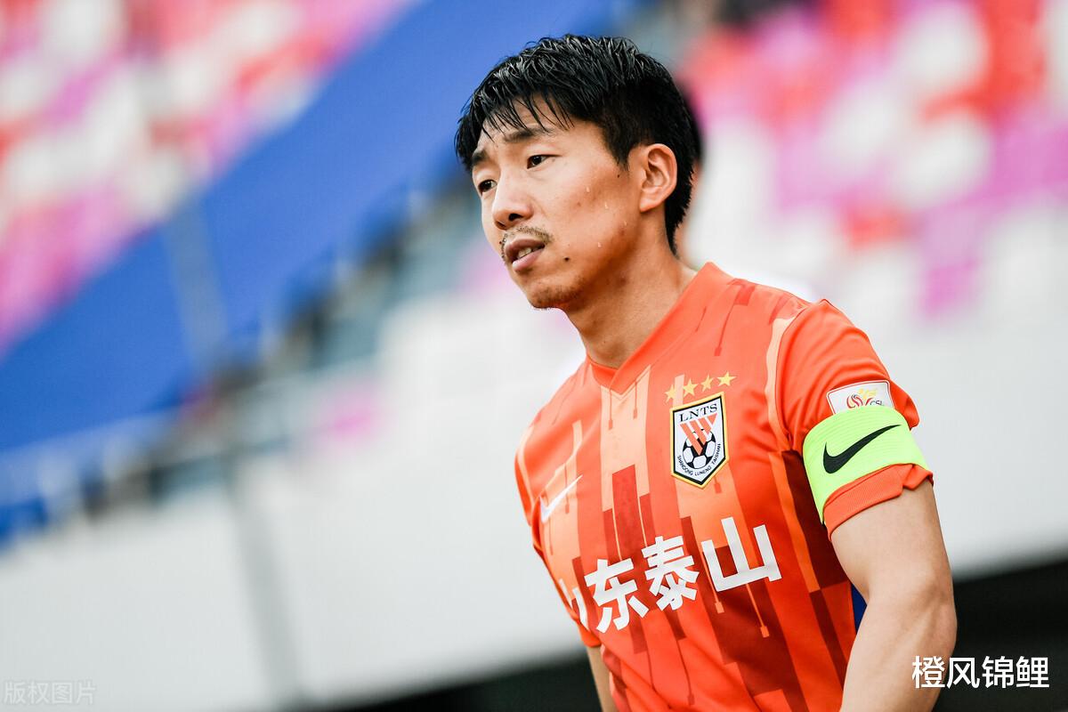 深圳男篮|7黄1红！鲁深大战太火爆，2人独造4球，红牌原因：长没长眼睛