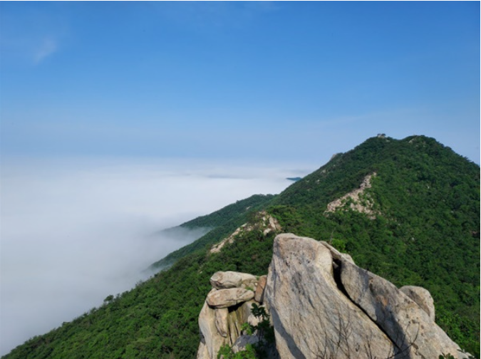 美关商贸|触及云深处的登山之旅