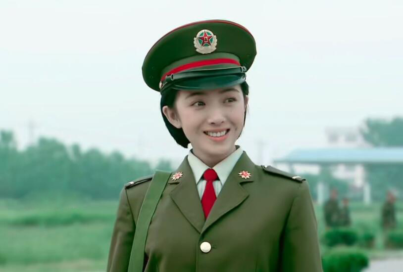 军人|矫揉造作就别演军旅剧了，这8位女星告诉你，什么叫飒爽军人气质