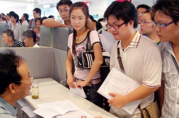 |“对不起，我们不招专升本”，面试官的话透露多少专科生的无奈