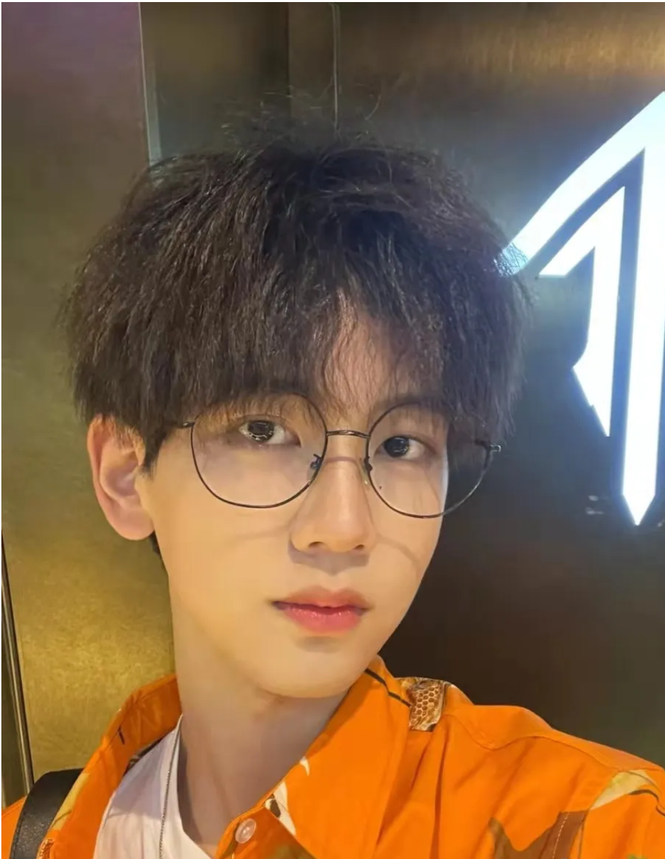 镜子发型|18到28岁男士，看看这16款发型，款款都很帅气