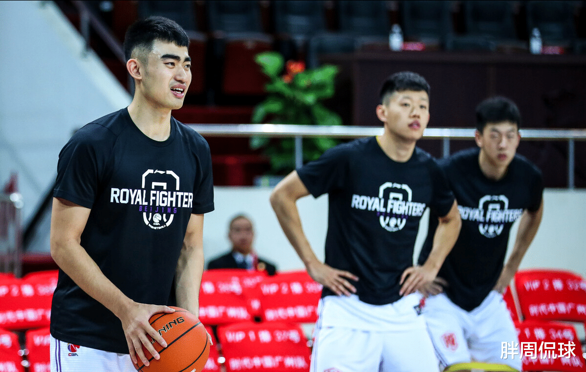 丁彦雨航|曝山东男篮敲定丁彦雨航替身，CBA总冠军锋线，杜锋爱徒投巩晓彬