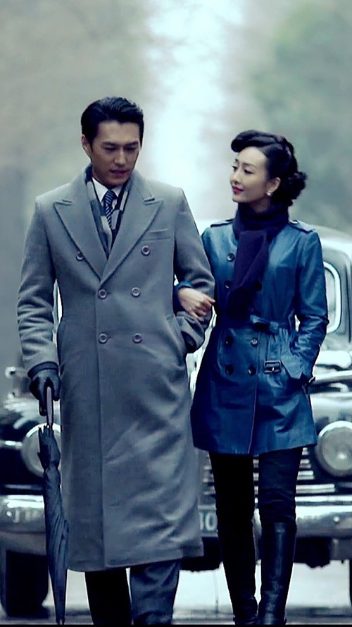 靳东|靳东妻子李佳，晒出近照，打扮低调随性，他们的大儿子实在太帅了