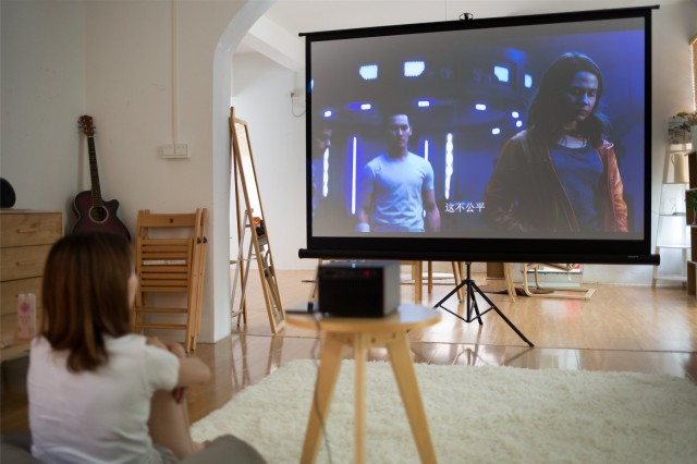 时尚全搜索 双十一极米投影幕布小贴士，安装之前你需要了解这些