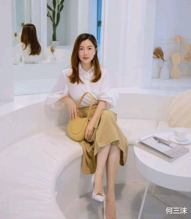 何三沫|把简约的衬衫穿对了，不仅精致减龄，还会呈现优雅的气质