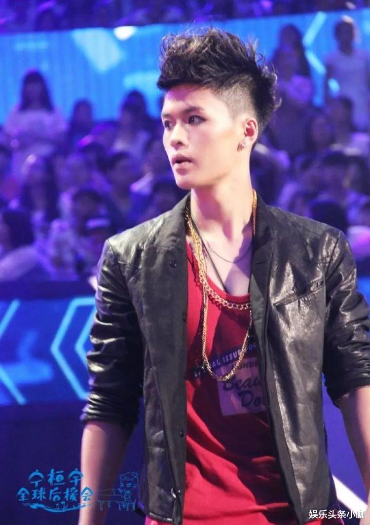 官宣|官宣离婚！领证一年就腻，儿子也不要了？