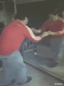 每天都是潮人|偶遇穿旗袍的小姐姐,为防止坏人企图不轨,我直接把她带回了家!