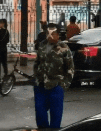 小叶娱记|神回复：很喜欢的一个女生发朋友圈了，我该怎么评论才能让她记住我