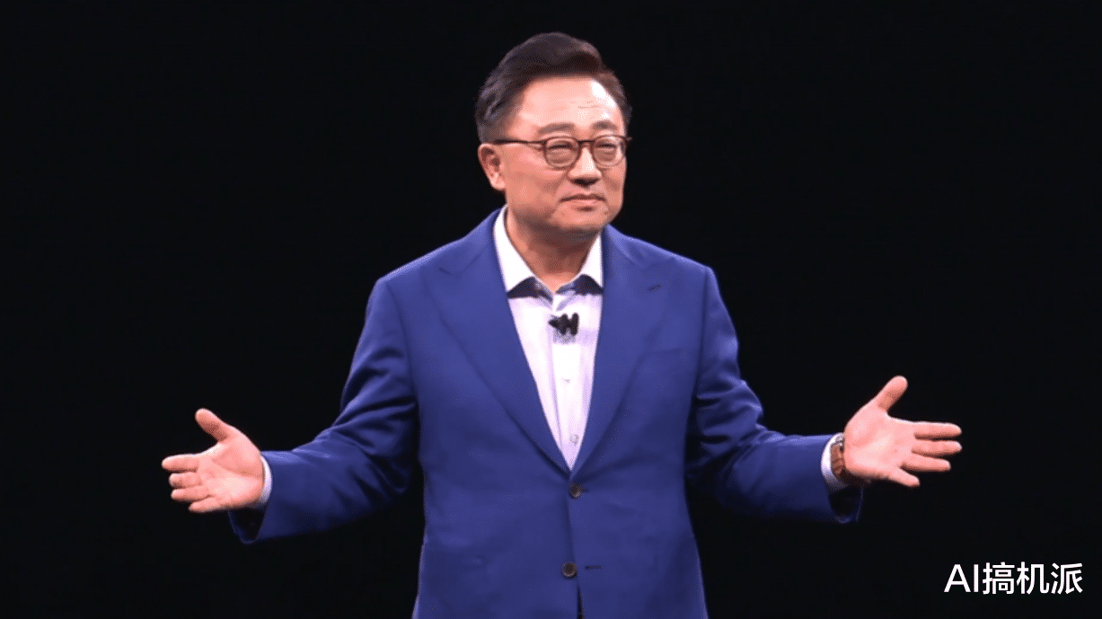 鹦鹉 Galaxy S22系列通过认证，首批骁龙898，25W快充+挖孔屏，很期待！