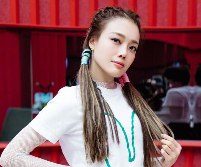 容祖儿|《浪姐2》第九期人气榜，容祖儿跌出前十，前三名预定出道位