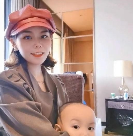 杜新枝“捧杀”熊磊,认其做亲闺女,从她身上看到了中国传统美德
