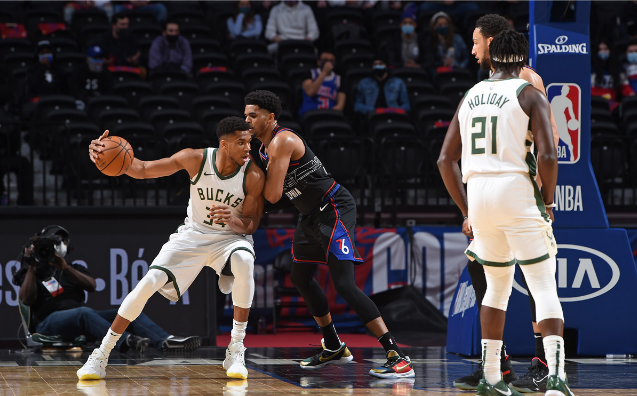 字母哥|三分+三雙！西蒙斯不裝了，霍華德大爆發，76人卻還是輸了