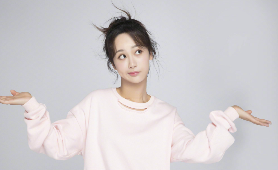 李晨|新生代四小花旦出炉?李沁数据超出赵露思1亿,但榜首却雷打不动