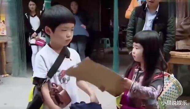 grace|《爸爸去哪儿》Grace已成小美女！11岁正脸大变样，身材像妈妈