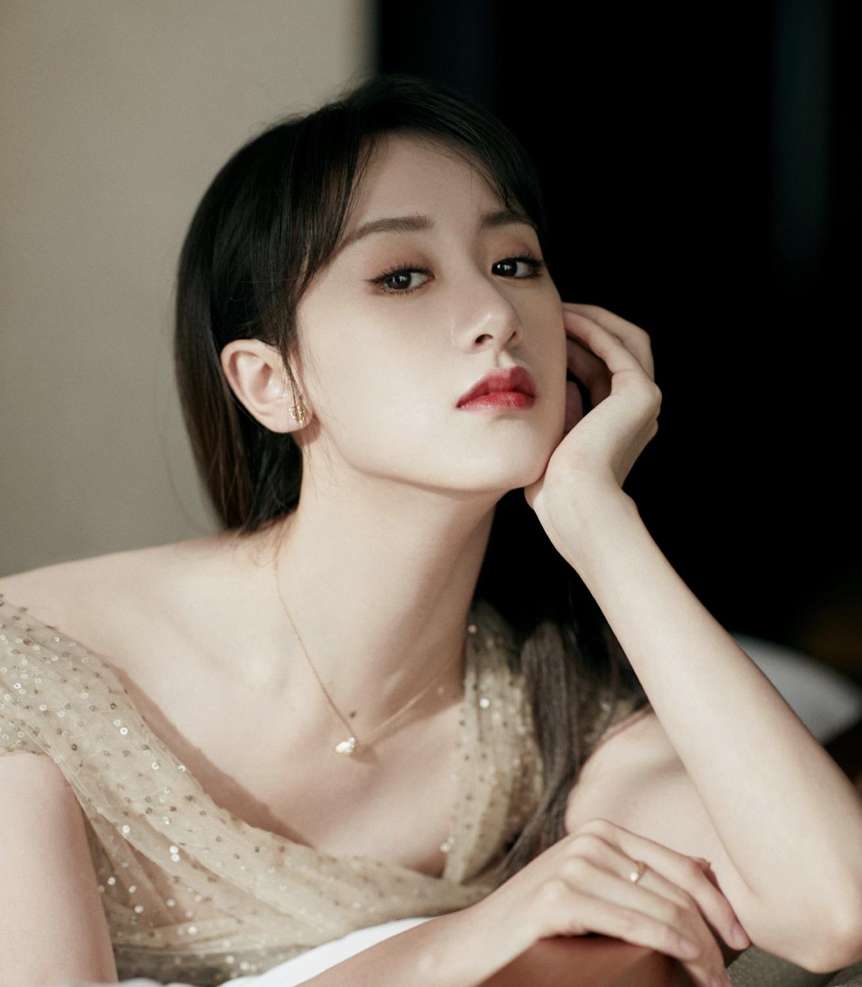 坂井泉水|钟汉良所在剧组招女群演：要漂亮有气质会来戏的，超过90斤的不要