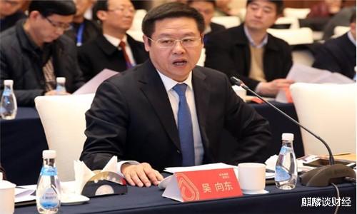 五粮液 白酒新首富出现，手握茅台、五粮液的代理权，一年营收37亿