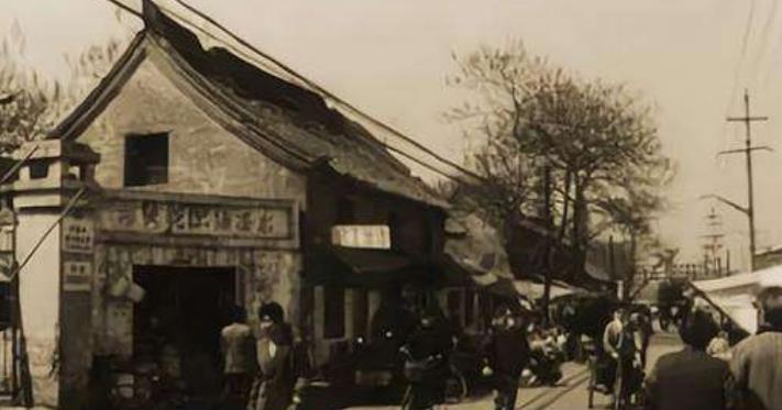 林青霞|林青霞在河南的亲姐姐，下岗每月领450元退休金，42年后姐妹团聚