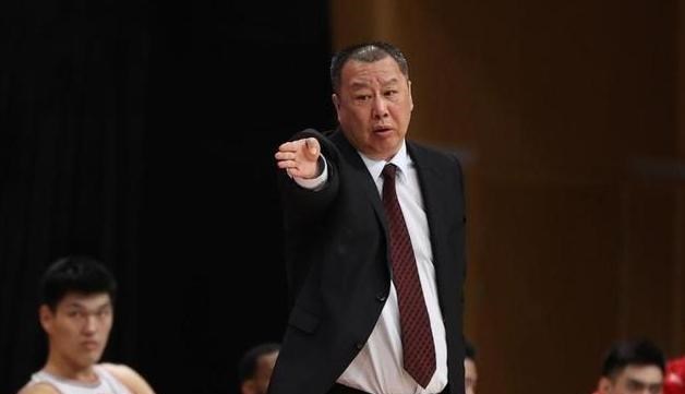 青岛男篮|正式离队！国字号球员告别老东家 被CBA名帅放弃