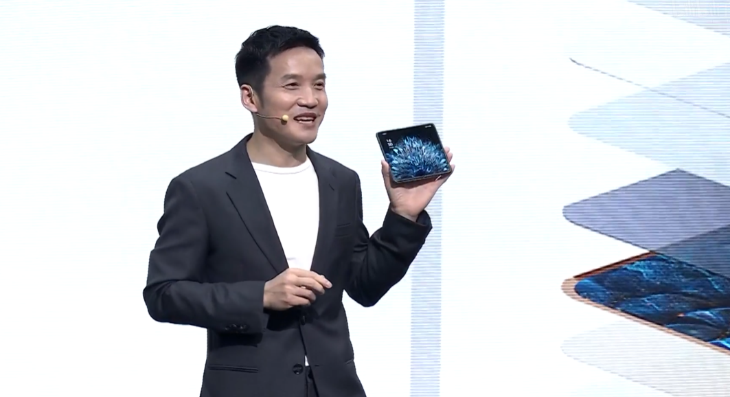 OPPO Find|用了回不去?知名大V纷纷上手OPPO Find N,连海外媒体都赞不绝口