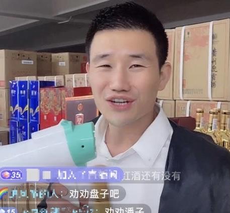 谢孟伟|潘长江捐款100万元后,嘎子谢孟伟主动晒捐款单,反遭网友质疑