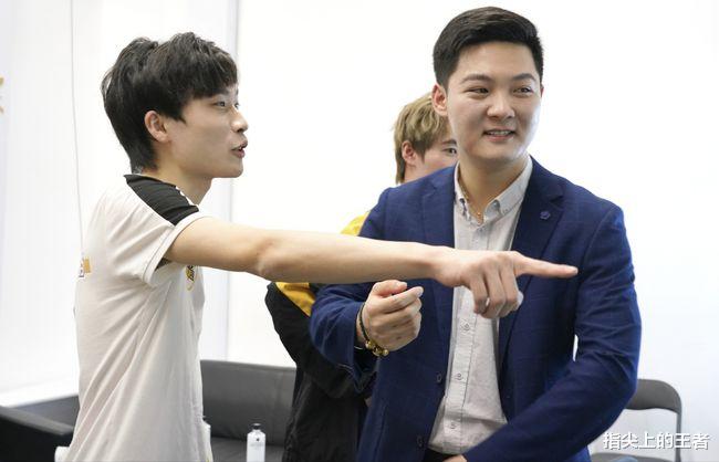 狼队|17日秋季赛首发，MTG继续换人，XYG挑战狼队，能否拿到一分？