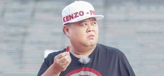 孙越|德云社孙越请吃饭，给客人上臭豆腐饺子，还引发了一场灵魂发问