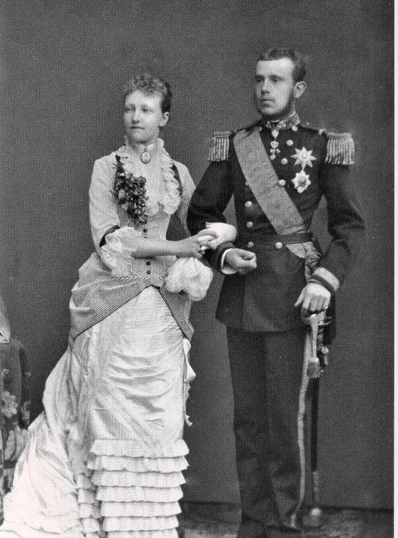 藍半福說 多年的媳婦熬成婆，受婆婆苛待的茜茜公主對自己的兒媳婦也不好