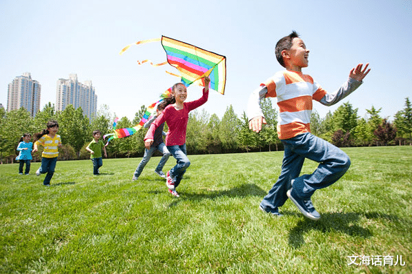 文海话育儿|?入秋后,这5种水果少给娃吃,脾虚积食不消化,还影响发育