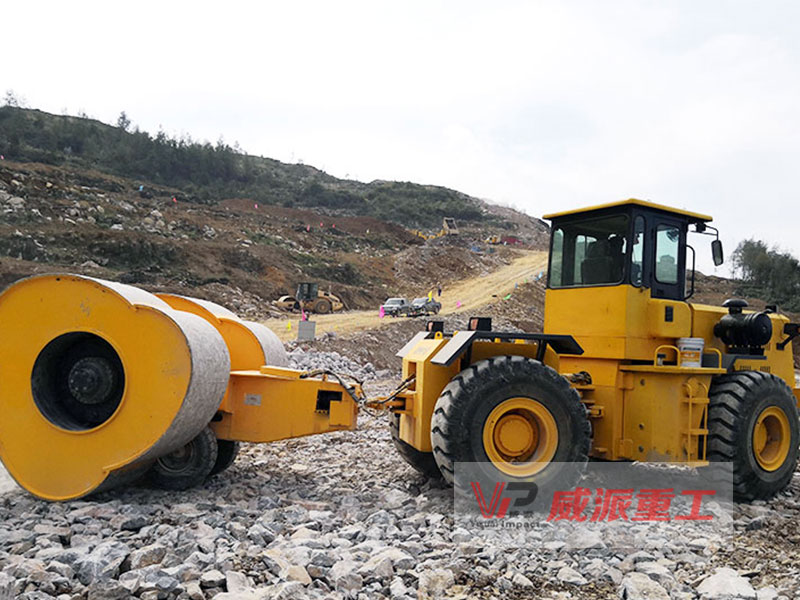 冲击碾压路机压实效果,铲车带的冲击压路机如何提高施工进度?