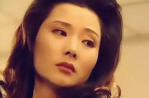 娱蛋哥哥|“姨太太专业户”何赛飞:与巩皇搭戏也不落下风,如今过得怎样?