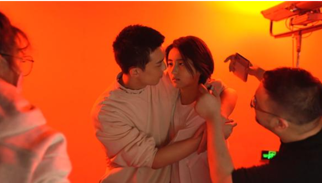 张子枫|2天票房9000万，豆瓣高达7.6，张子枫新片却开始被骂“无耻”了？