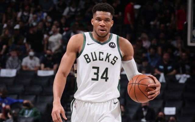 雄鹿队|雄鹿0-2还有戏吗？430队仅28队翻盘，美媒：那些对手可不是这支篮网