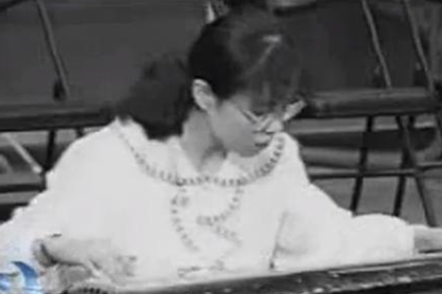 1994年,清华学霸朱令,惨遭室友投毒,如今48岁的她怎样了?