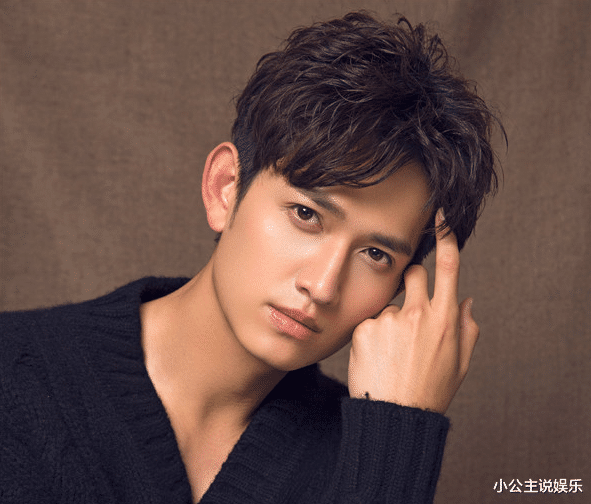 马可|他意外将弟弟带入娱乐圈，如今弟弟大红大紫，自己却不温不火