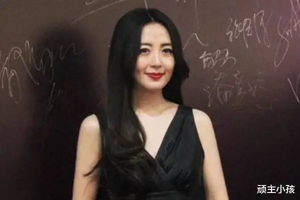 杨童舒|她拍戏途中意外怀孕，如今儿子11岁，她却还不知父亲是谁