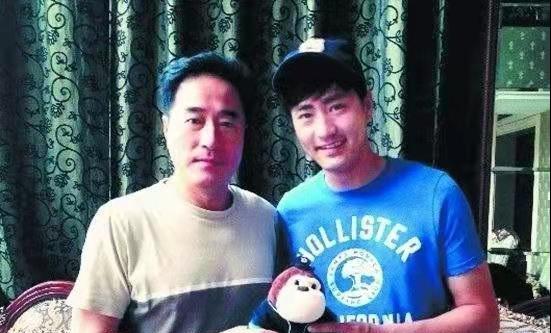 袁冰妍|杨立新：把初恋妻子当成宝，亲生儿子成他和妻子心病