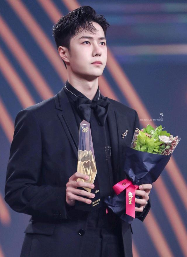 王一博|刘雨昕影视资源，邓伦被禁止谈恋爱，王一博烦恼倾诉对象？