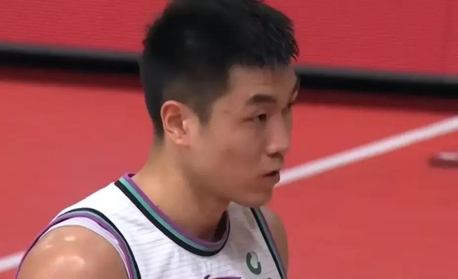 季后赛|郭士强轻装上阵，巩晓彬压力重重，季后赛黑12奇迹或将惊艳上演！