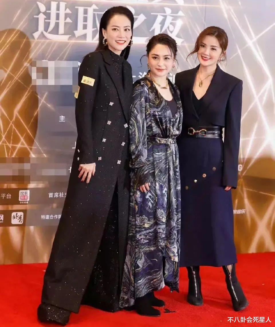 阿娇|最新红毯来了！baby似大头娃娃，阿娇臃肿成妇人，娄艺潇最美