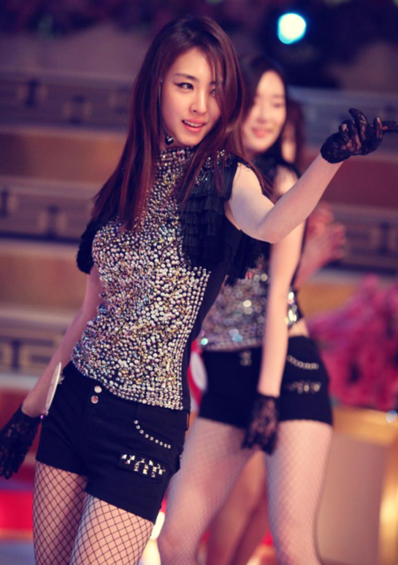 李沇熹|挥别李秀满，这位要在玄彬公司里做一位现世安稳的女演员