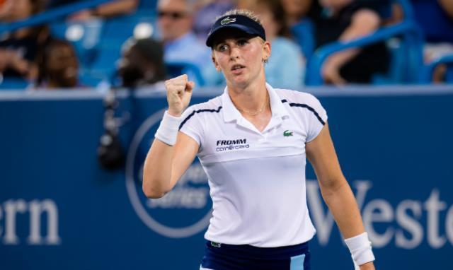 可馨育娃|祝贺!中国网球名将一日双胜晋级女双决赛,奥运冠军遭横扫出局