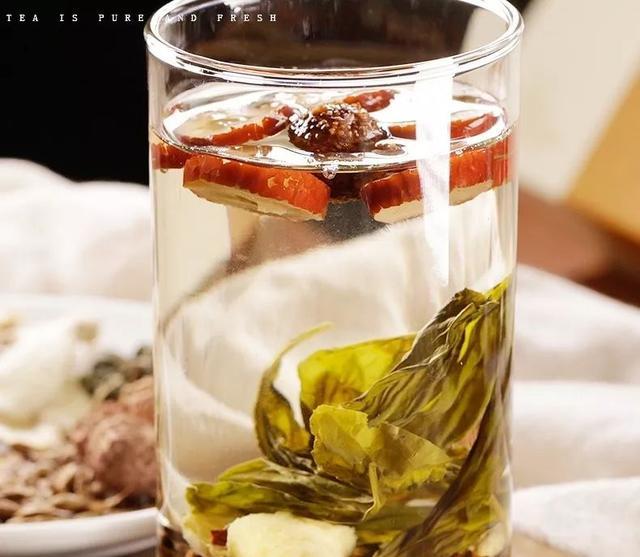 口臭|幽门螺杆菌“劲敌”公开,烧开水撒一把,冲走口臭,胃一天天变强壮