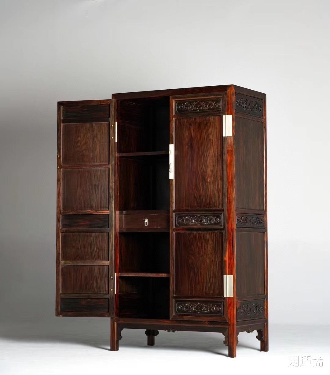 明式家具|古雅端庄，明式家具，螭龙纹方角柜