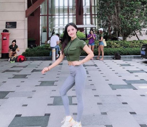 女孩|女孩为爱健身，从180斤减掉约半个自己：我遇到了更加优秀的自己