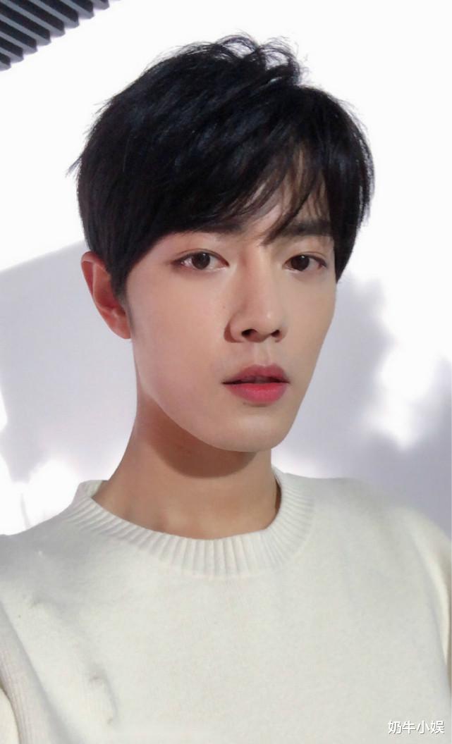 肖战|郑爽被点名“封杀”，粉丝怒批官媒，网友：什么时候轮到肖战