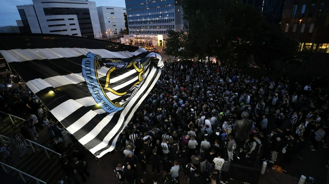 英超 广积粮，缓称王！先捧英超再夺欧冠，纽卡的崛起已经是势不可挡