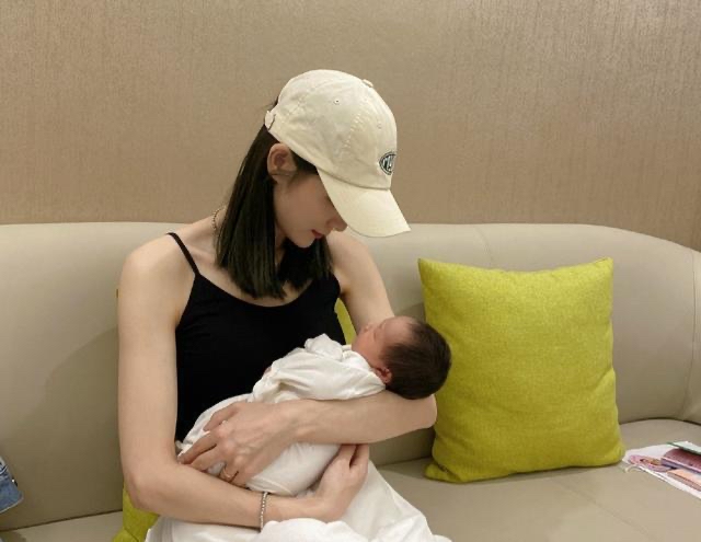 林峰|张馨月微博报喜:又一件贴心小棉袄诞生,格格有妹妹啦