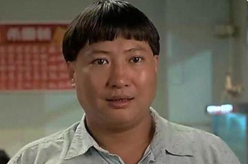 蓝盈莹|洪金宝36岁女儿至今未嫁，看到本人照片后，网友：这谁敢娶啊？