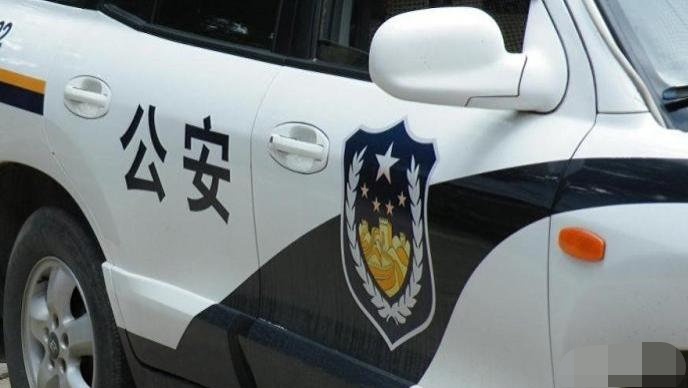 快递 江苏沛县男子梦中要与二姐发生关系，醒来后持菜刀对二姐行凶